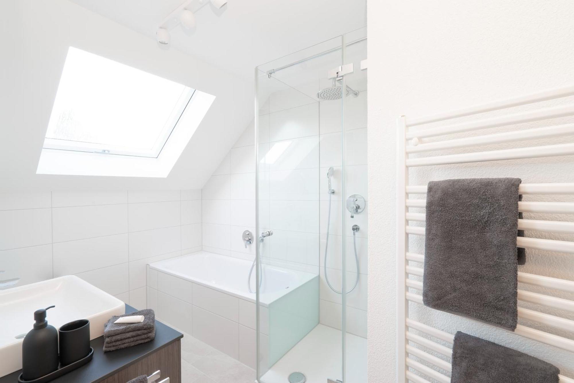 Haus4Zimmer - Luxus Mit Blick Ueber Den Bodensee - Mit Garage Брегенц Екстериор снимка